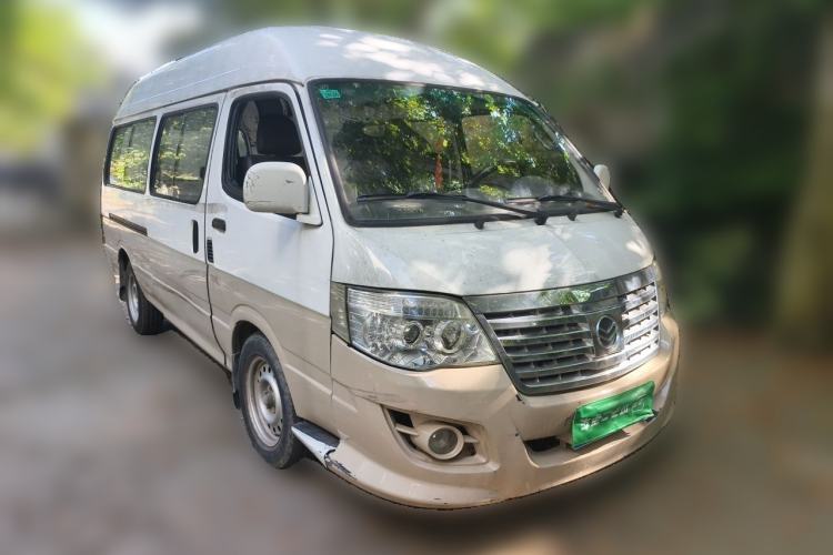 Used King Long Golden Way 2018 2.0L Business Series 4G20 Front Right 45 Deg