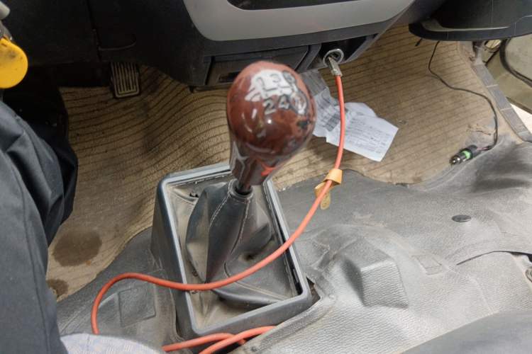 Used King Long Golden Way 2018 2.0L Business Series 4G20 Gear Lever