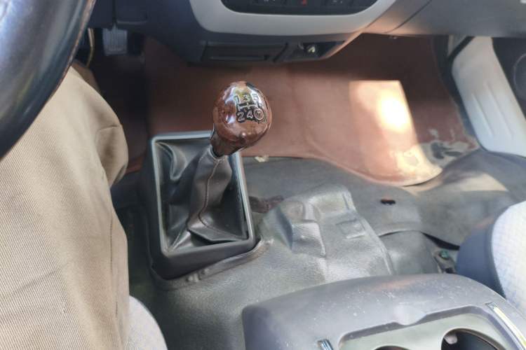 Used King Long Golden Way 2018 2.0L Van Series 4G20 Gear Lever