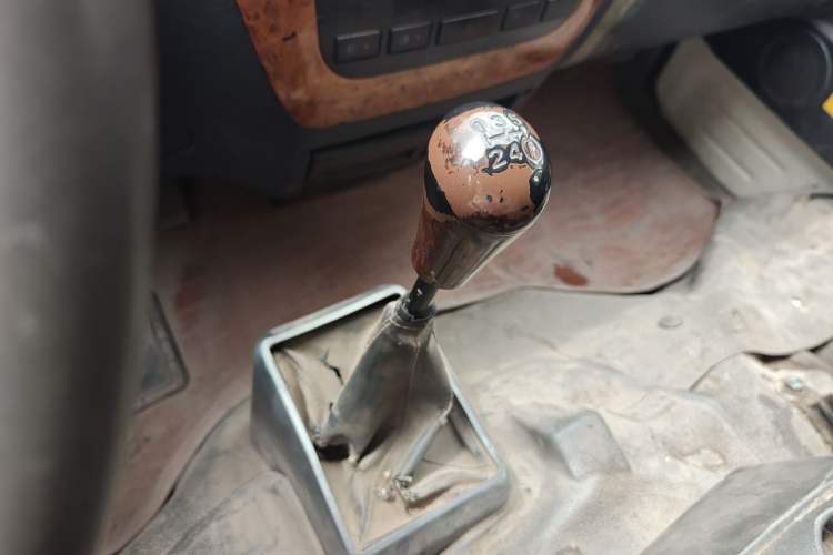 Used King Long Golden Way 2018 2.0L Van Series V20 Gear Lever