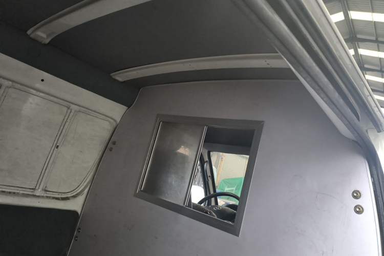 Used King Long Golden Way 2018 2.0L Van Series 4G20 Headliner