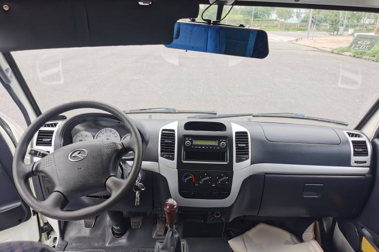 Used King Long Golden Way 2018 2.0L Business Series 4G20 Interior 3