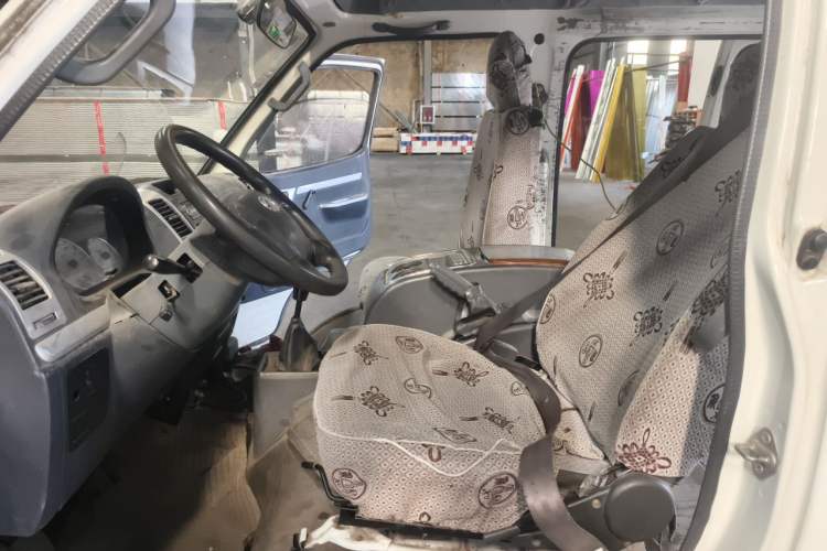 Used King Long Golden Way 2018 2.0L Business Series 4G20 Left Front Seat