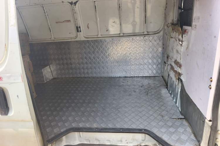 Used King Long Golden Way 2018 2.0L Van Series 4G20 Left Rear Seat
