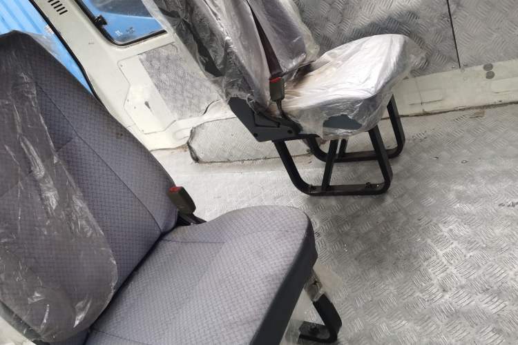 Used King Long Golden Way 2018 2.0L Business Series 4G20 Left Rear Seat