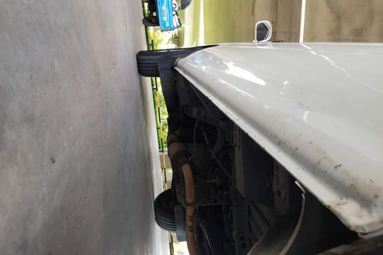 Used King Long Golden Way 2018 2.0L Van Series V20 Left Side Sill