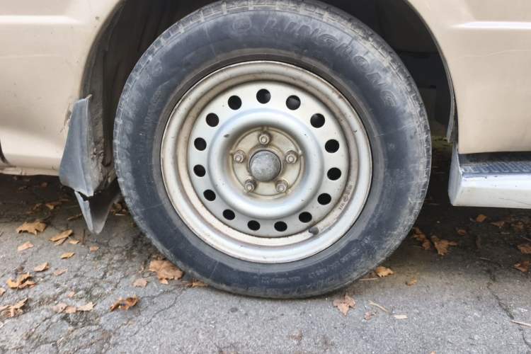 Used King Long Golden Way 2018 2.0L Business Series 4G20 Right Front Wheel Hub
