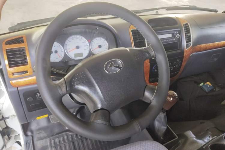 Used King Long Golden Way 2018 2.0L Van Series V20 Steering Wheel