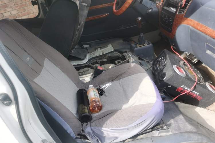 Used King Long Golden Way 2019 2.0L Van Series V20 Driver Seat
