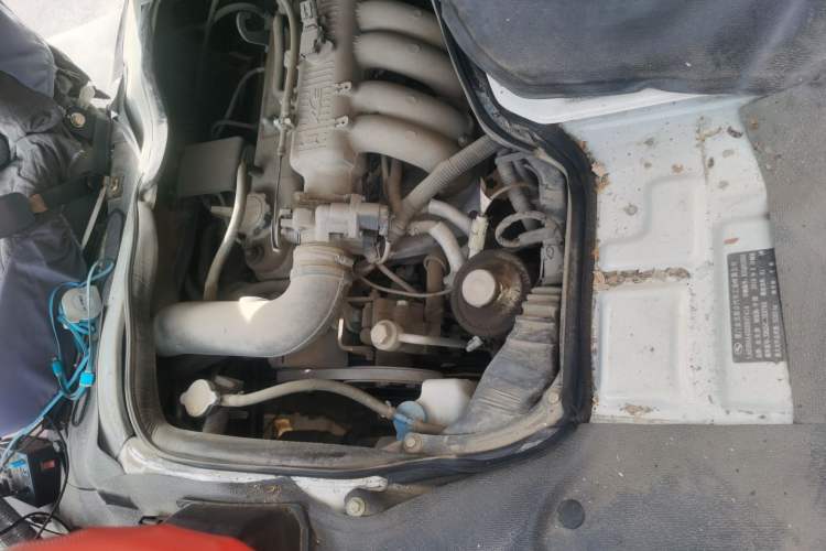 Used King Long Golden Way 2019 2.0L Van Series V20 Engine Bay