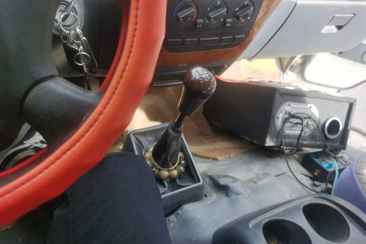 Used King Long Golden Way 2019 2.0L Van Series V20 Gear Lever