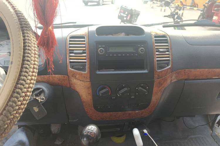 Used King Long Golden Way 2019 2.0L Van Series V20 Audio And AC Panel