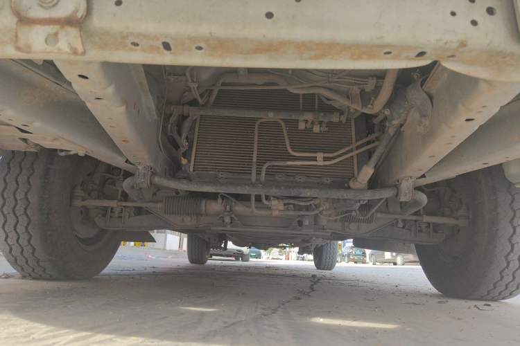 Used King Long Golden Way 2019 2.0L Van Series V20 Chassis Front