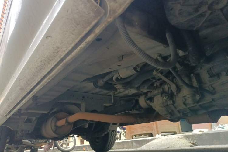 Used King Long Golden Way 2019 2.0L Van Series V20 Chassis Front Right
