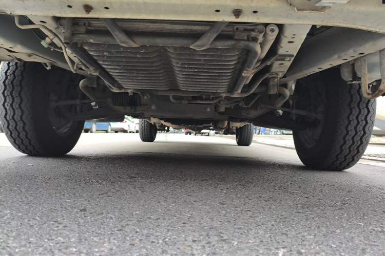 Used King Long Golden Way 2019 2.0L Van Series V20 Chassis Front