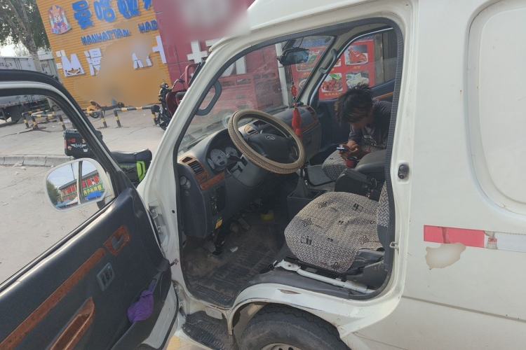 Used King Long Golden Way 2019 2.0L Van Series V20 Driver Seat