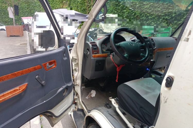 Used King Long Golden Way 2019 2.0L Van Series V20 Driver Seat
