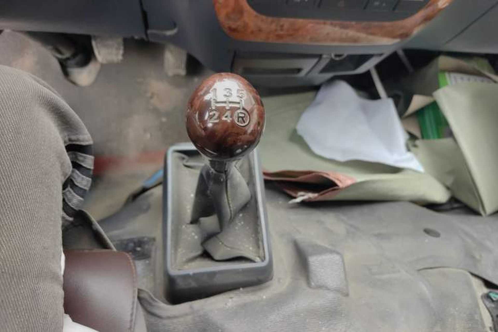Used King Long Golden Way 2019 2.0L Van Series V20 Gear Lever