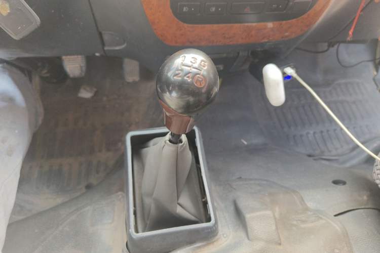 Used King Long Golden Way 2019 2.0L Van Series V20 Gear Lever
