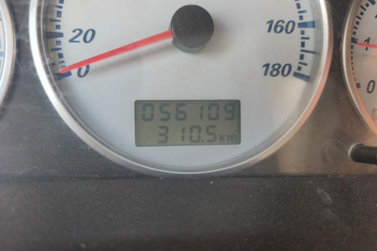 Used King Long Golden Way 2019 2.0L Van Series V20 Odometer Close Up