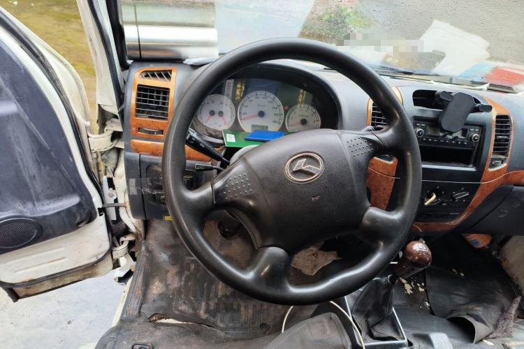 Used King Long Golden Way 2019 2.0L Van Series V20 Steering Wheel