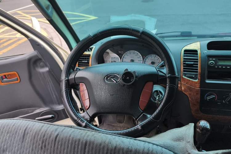 Used King Long Golden Way 2019 2.0L Van Series V20 Steering Wheel