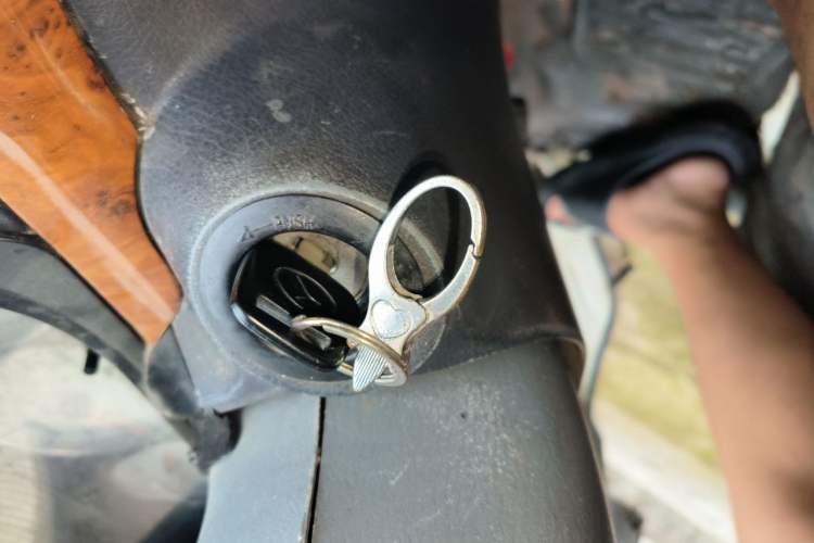 Used King Long Golden Way 2019 2.0L Van Series V20 Vehicle Key