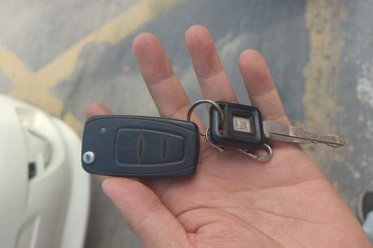 Used King Long Golden Way 2019 2.0L Van Series V20 Vehicle Key