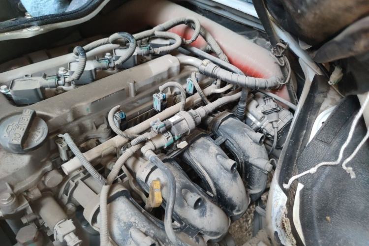 Used King Long Golden Way  Engine Bay Left