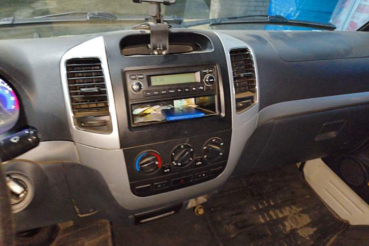 Used King Long Golden Way 2021 2.2L Jiemu Van Flat Roof V22H Audio And AC Panel