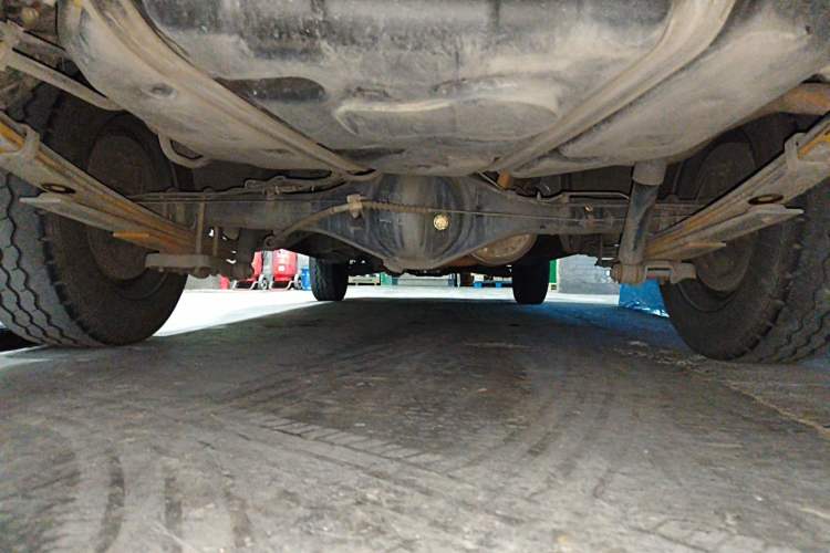 Used King Long Golden Way 2021 2.2L Jiemu Van Flat Roof V22H Chassis Rear