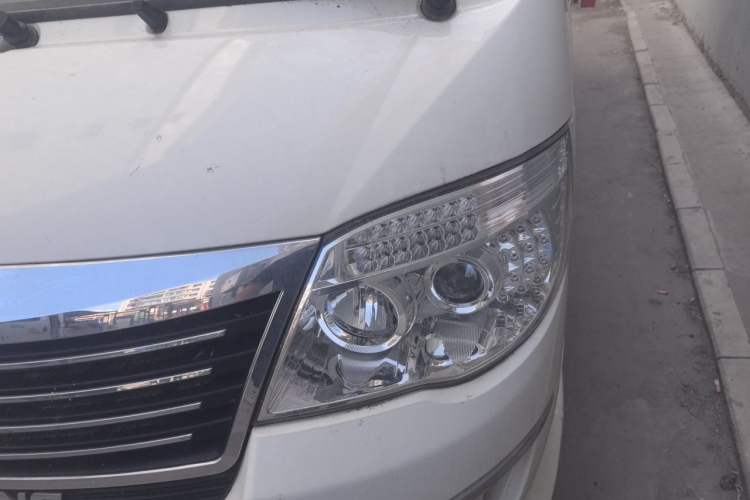 Used King Long Golden Way 2021 2.2L Jiemu Business-Grade Van High Roof V22H Engine Bay Left