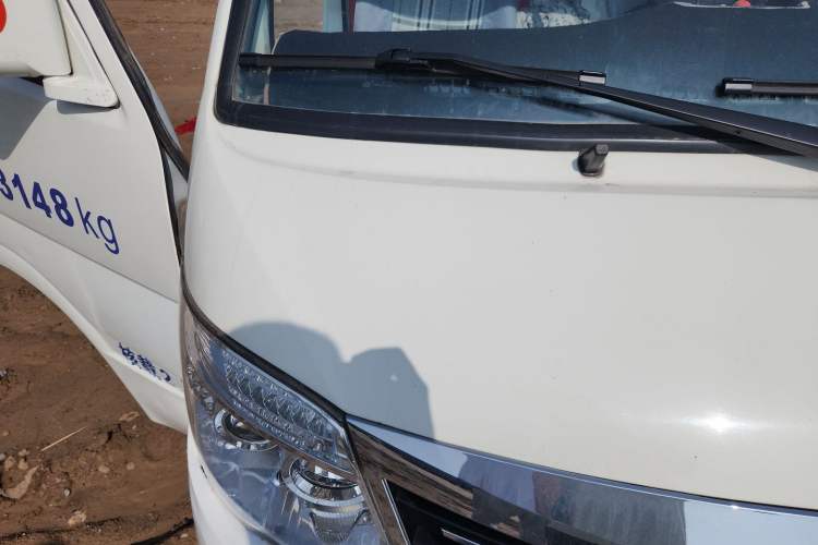 Used King Long Golden Way 2021 2.2L Jiemu Van Mid-Roof V22H Engine Bay Right