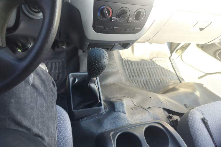 Used King Long Golden Way 2021 1.8L Joyway Van High Roof LJ4A18Q6 Gear Lever