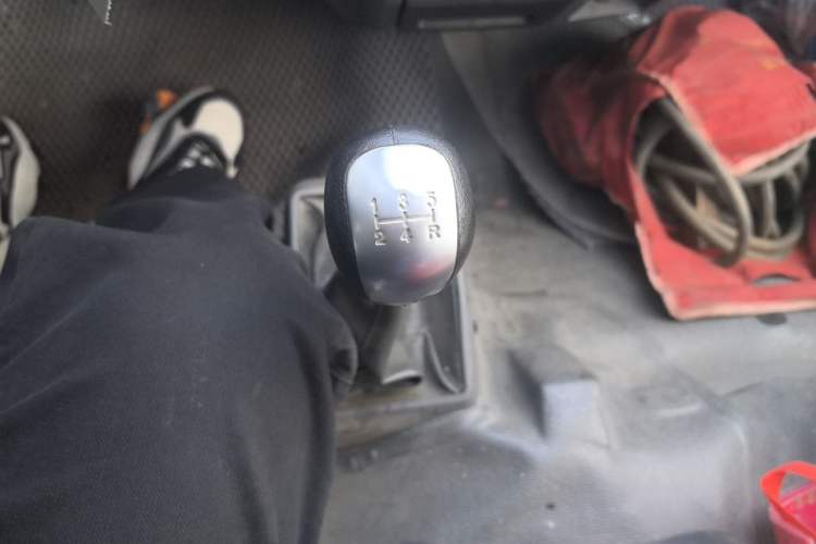 Used King Long Golden Way 2021 2.2L Jiemu Business-Grade Van High Roof V22H Gear Lever