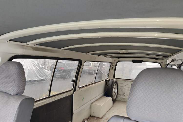 Used King Long Golden Way 2021 2.2L Jiemu Van Flat Roof V22H Headliner