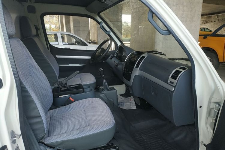 Used King Long Golden Way 2021 2.2L Jiemu Van High Roof V22H Interior 9