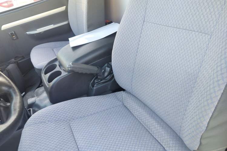 Used King Long Golden Way 2021 1.8L Joyway Van High Roof LJ4A18Q6 Left Front Seat