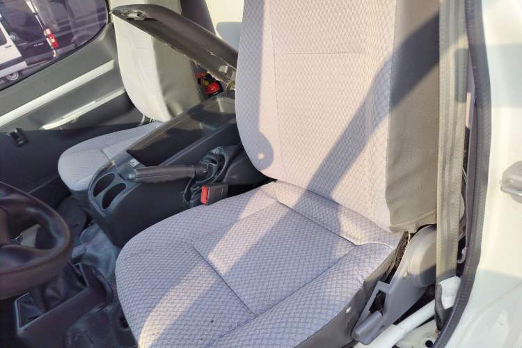 Used King Long Golden Way 2021 1.8L Joyway Van High Roof LJ4A18Q6 Left Front Seat