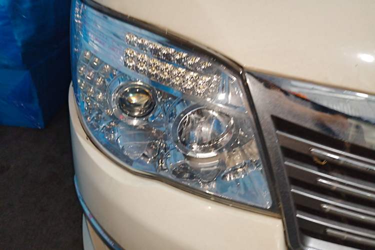 Used King Long Golden Way 2021 2.2L Jiemu Van Flat Roof V22H Right Front Headlight