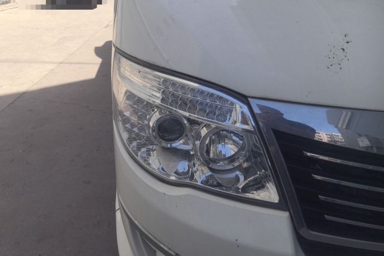 Used King Long Golden Way 2021 2.2L Jiemu Business-Grade Van High Roof V22H Right Front Headlight
