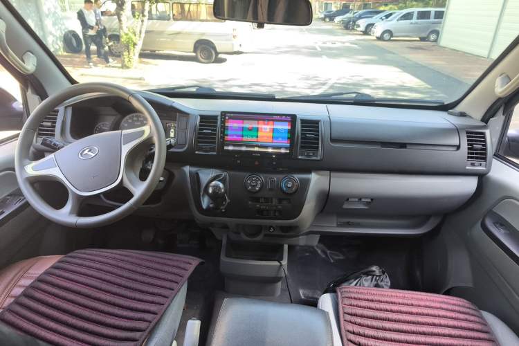Used King Long Kairui Haoke 2021 2.0L Changyun Standard 6-Seater Flat Roof 1TZS Center Console