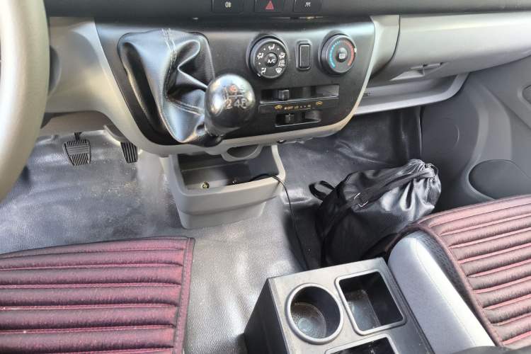 Used King Long Kairui Haoke 2021 2.0L Changyun Standard 6-Seater Flat Roof 1TZS Gear Lever