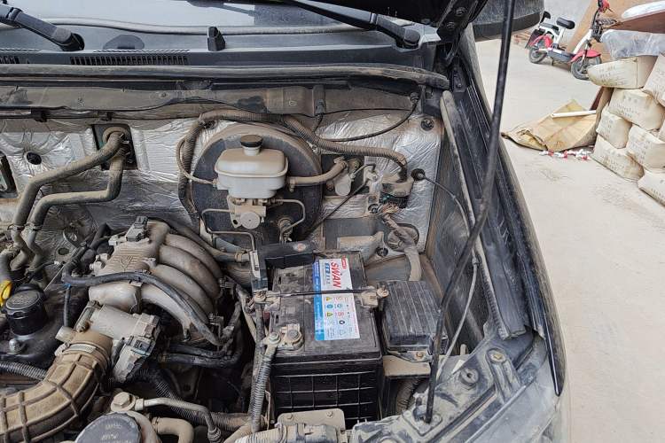 Used King Long Kairui Haoke 2018 2.2L M1 Standard Version V22 Engine Bay Left