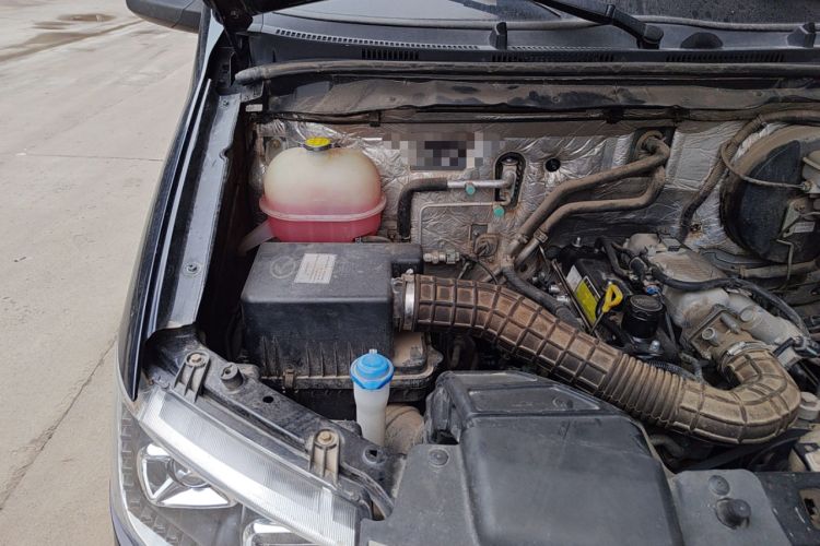 Used King Long Kairui Haoke 2018 2.2L M1 Standard Version V22 Engine Bay Right