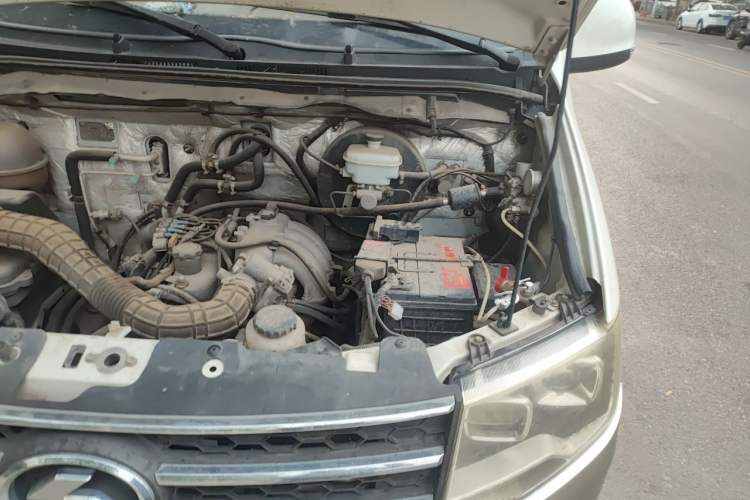 Used King Long Kairui Haoke 2018 2.2L M1 Standard Version V22 Engine Bay Left