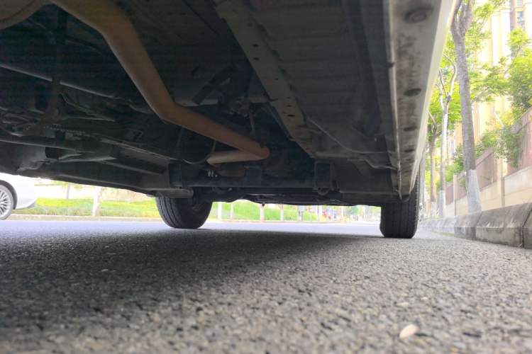 Used King Long Kairui Haoke 2018 2.2L M1 Standard Version V22 Chassis Rear Right