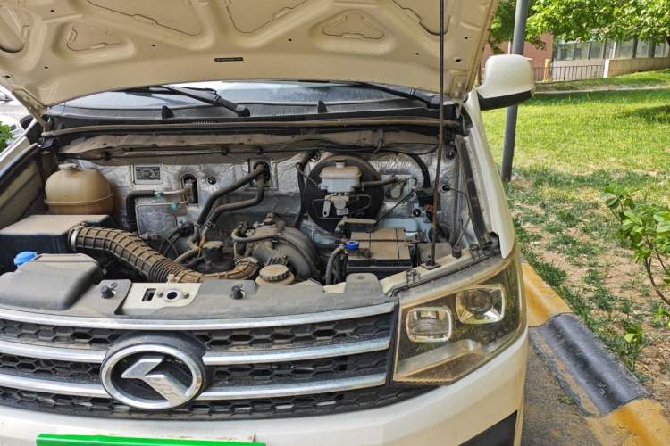 Used King Long Kairui Haoke 2018 2.2L M1 Standard Version V22 Engine Bay Left