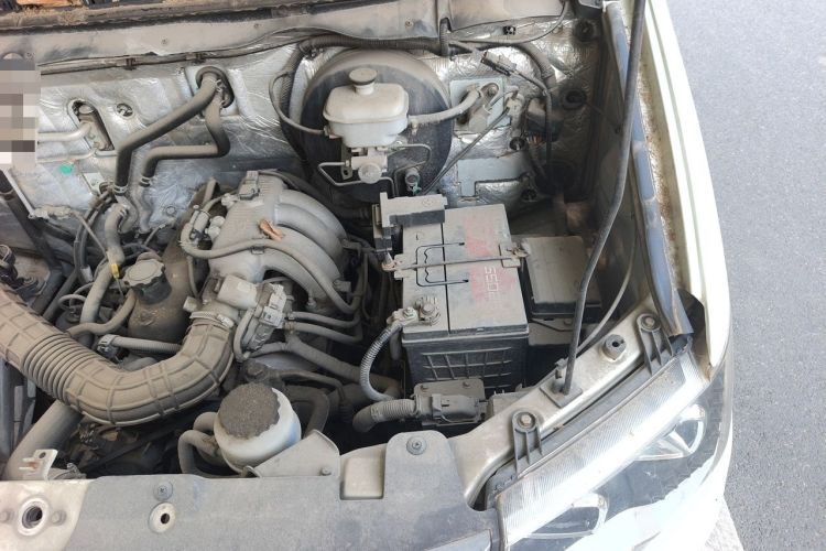Used King Long Kairui Haoke 2018 2.2L M1 Standard Version V22 Engine Bay Left