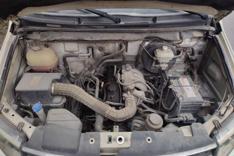 Used King Long Kairui Haoke 2018 2.2L M1 Standard Version V22 Engine Bay